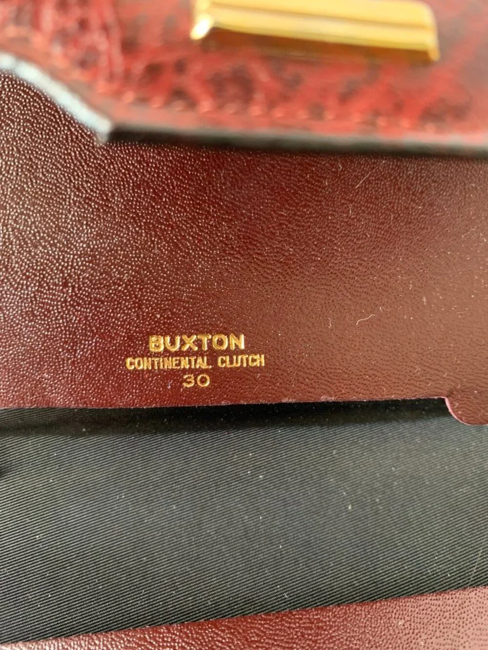 BUXTON CONTINENTAL CLUTCH 30 RED LEATHER WALLET NEW IN BOX VINTAGE NEW OLD STOCK